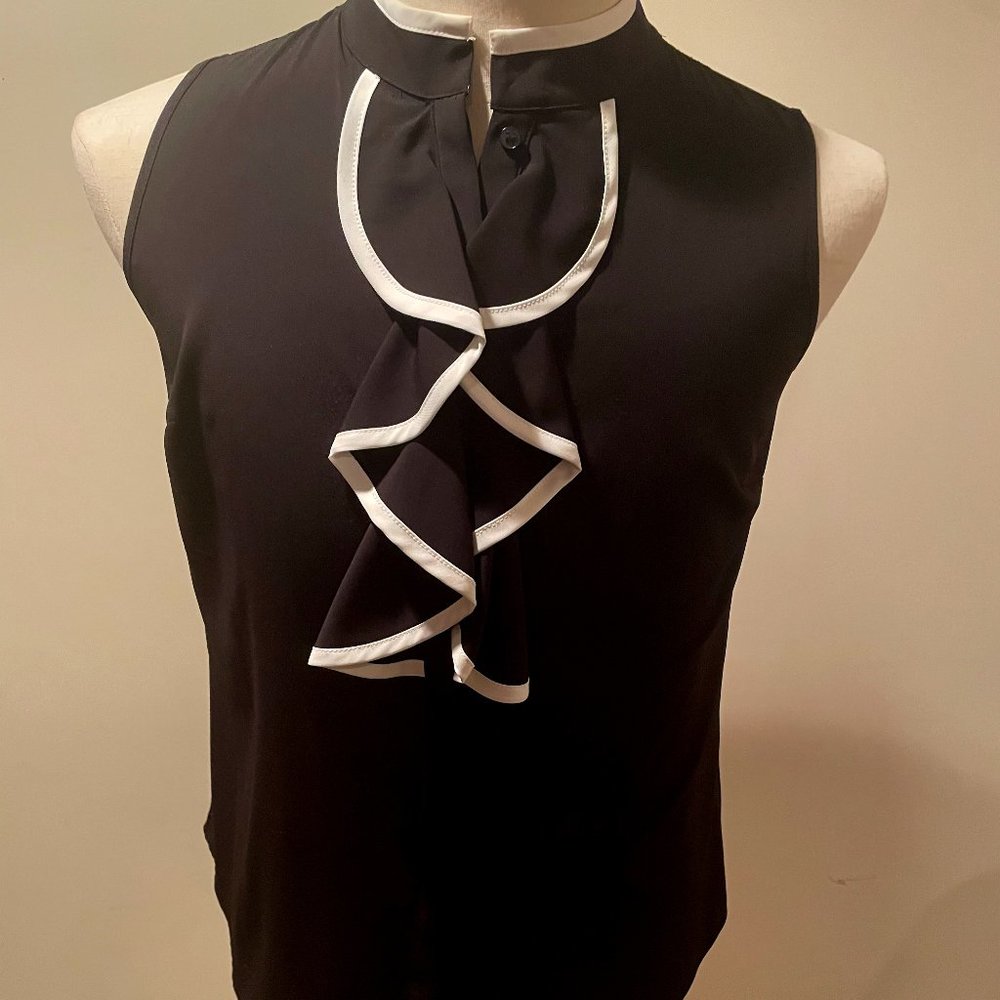 Calvin Klein's ruffle Blouse